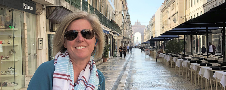 APWU Family Member Takes Trip of a Lifetime with Union Plus Vacation Tours