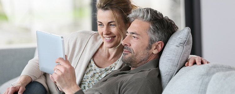 Couple using the Retirement Calculator Couple using the Retirement Calculator