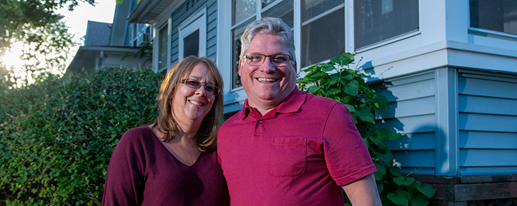 Longtime UFCW member thrilled to win Mortgage Sweepstakes