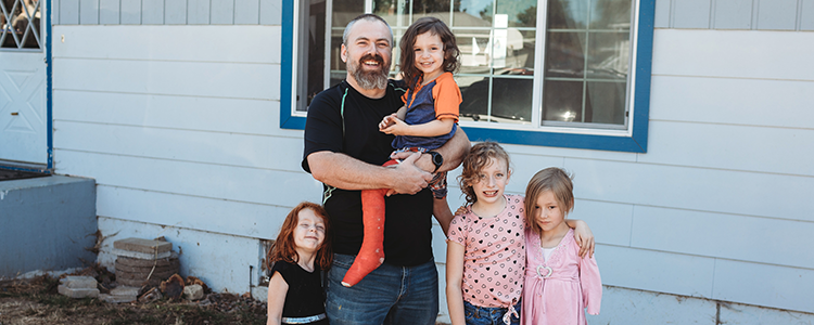 Idaho USW member among winners of mortgage sweepstakes
